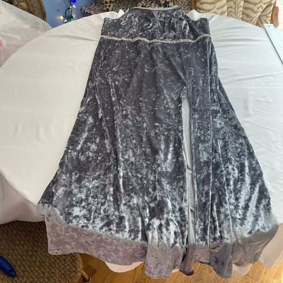 NWT R&M Richards Grey Velvet Embellished Dress Plus Size 20W New - Picture 1 of 7